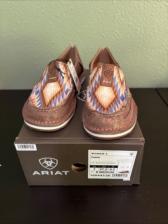 Ariat Shoes - Ariat Women’s Cruiser Slip-On Loafers - Brown metallic Pattern Size 7